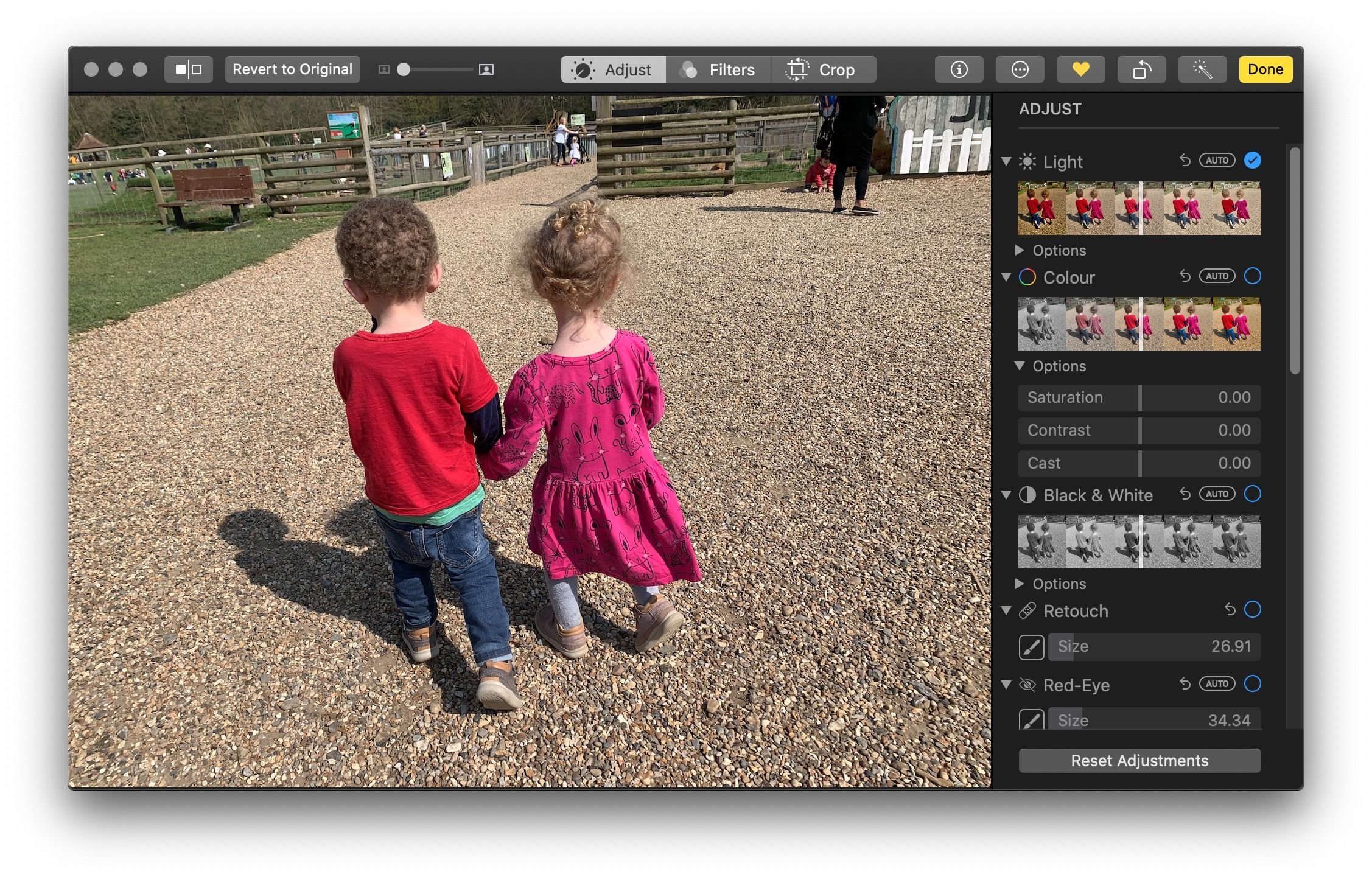 How to download hi mama photos onto mac without iphoto